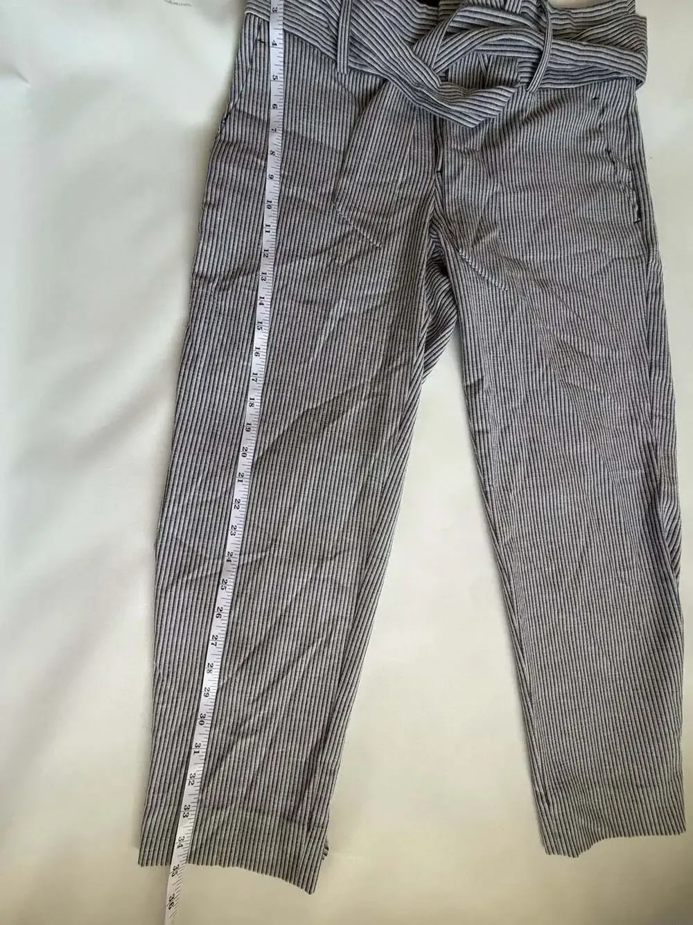 Banana Republic Pants 8 Gray White Striped Paperbag Tie Waist